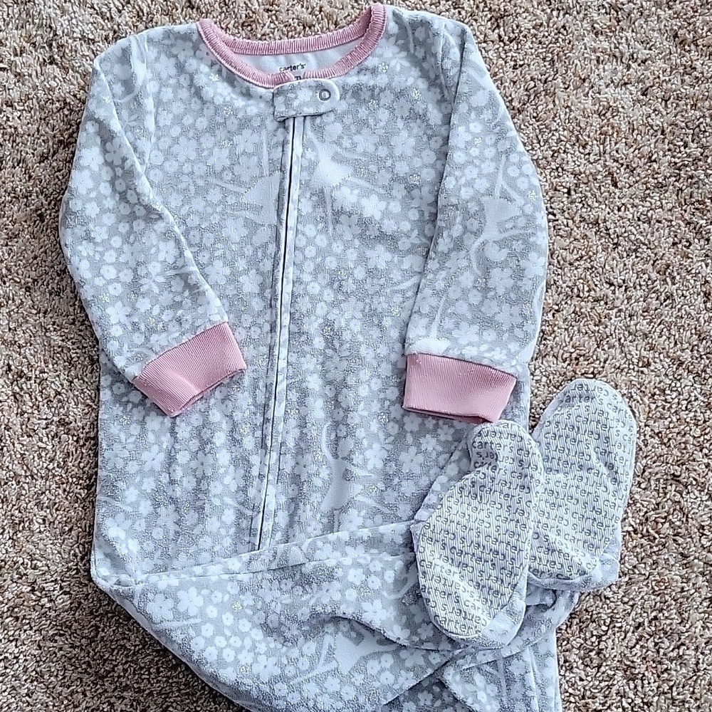 Carter's fleece sleeper, 18m, euc